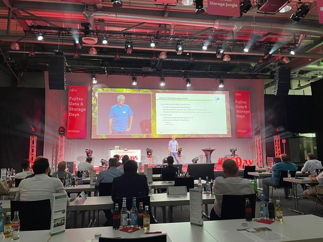 Mehr über den Artikel erfahren Präsentation zu Oracle-Datenbanken auf Fujitsu-Hardware